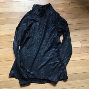 Nike Fleece Lines Sweatshirt